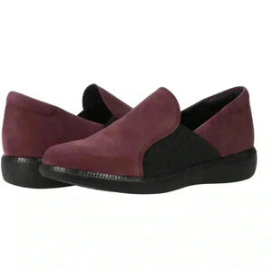 Munro Clay Wine Suede Slip-on Women Size 8.5M